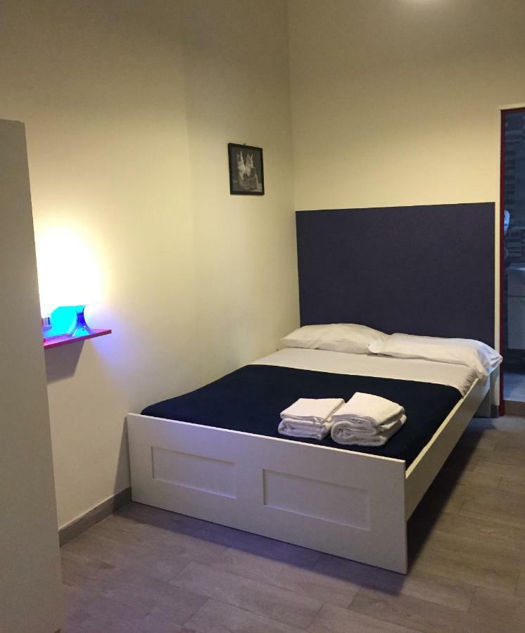 Flyresidence Garibaldi Naples Exterior photo